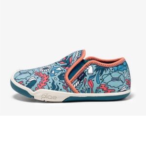 Plae Slip-On Shoes Migi